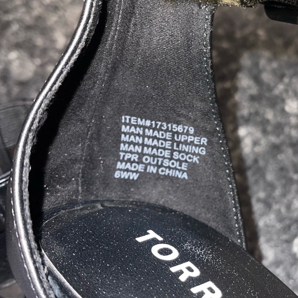 Torrid size 6 Wide Width Crystal embellished 4”heel sandals - Picture 6 of 7